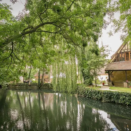 Gite Du Moulin Au Bord De L Eau Vernouillet  Extérieur photo
